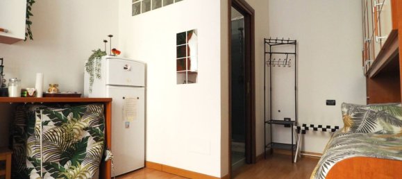 4 rooms Apartment in Rome, Italy No. 16660 14