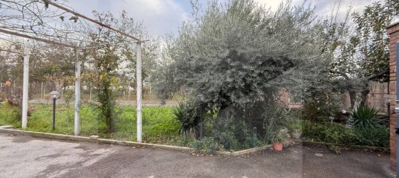 5-Zimmer Villa in Brusciano, Italy, Nr. 23940 76