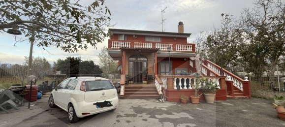 5-Zimmer Villa in Brusciano, Italy, Nr. 23940 77