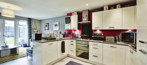 4 bedrooms Commercial property in Sittingbourne, United Kingdom No. 10758 3