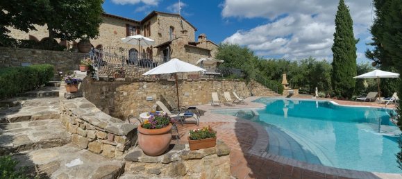 6 bedrooms House in Poggibonsi, Italy No. 52752 3