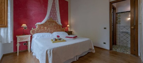 6 bedrooms House in Poggibonsi, Italy No. 52752 22