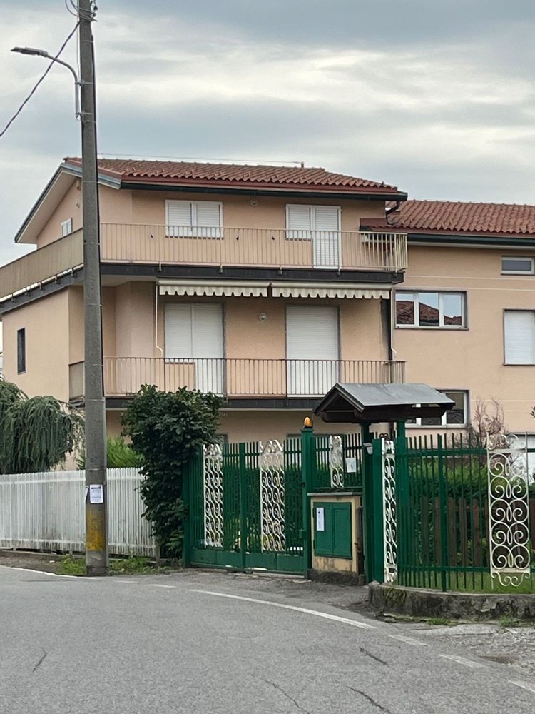 5 rooms Duplex in Inverigo, Italy No. 232554