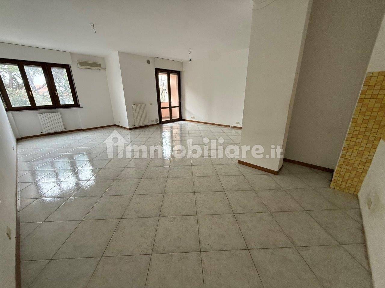 3 Schlafzimmer Wohnung in Civitanova Marche, Italy, Nr. 225926