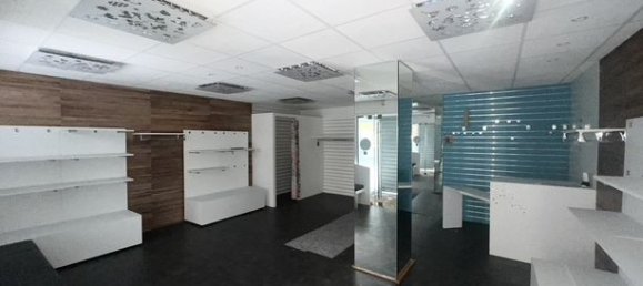 Propriété commerciale à Moûtiers, France 77m² No. 289762 3
