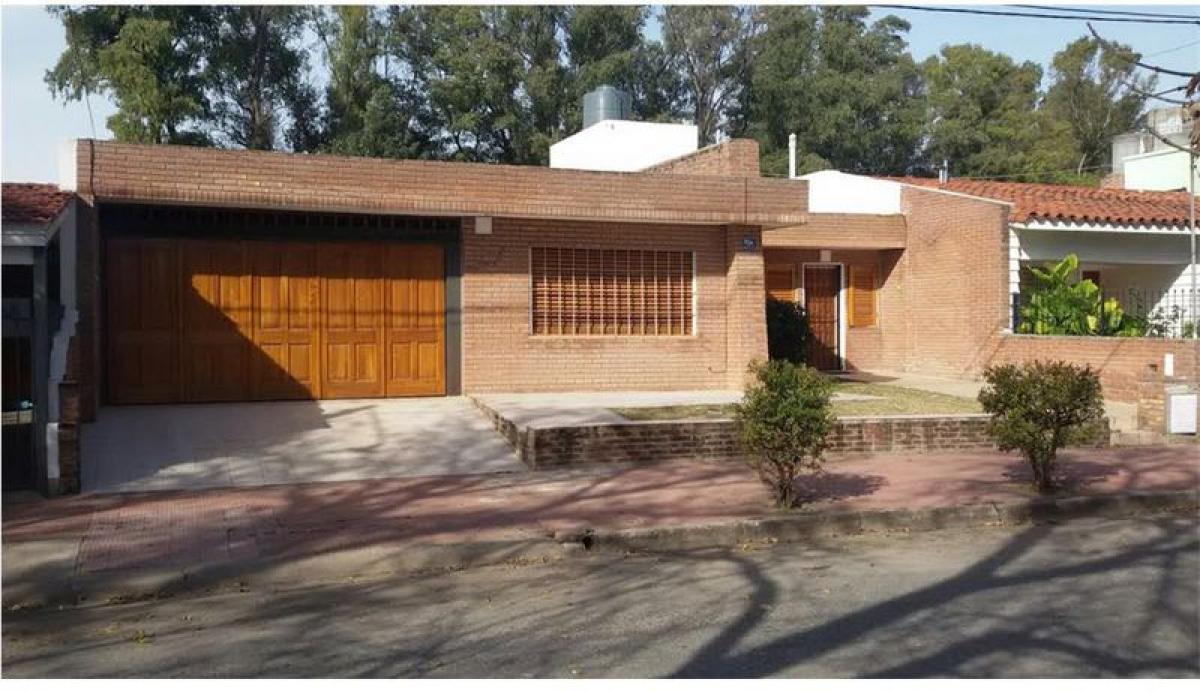 4 bedrooms House in Cordoba, Argentina No. 53550