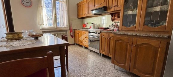 3 bedrooms Apartment in Vittorio Veneto, Italy No. 154661 2