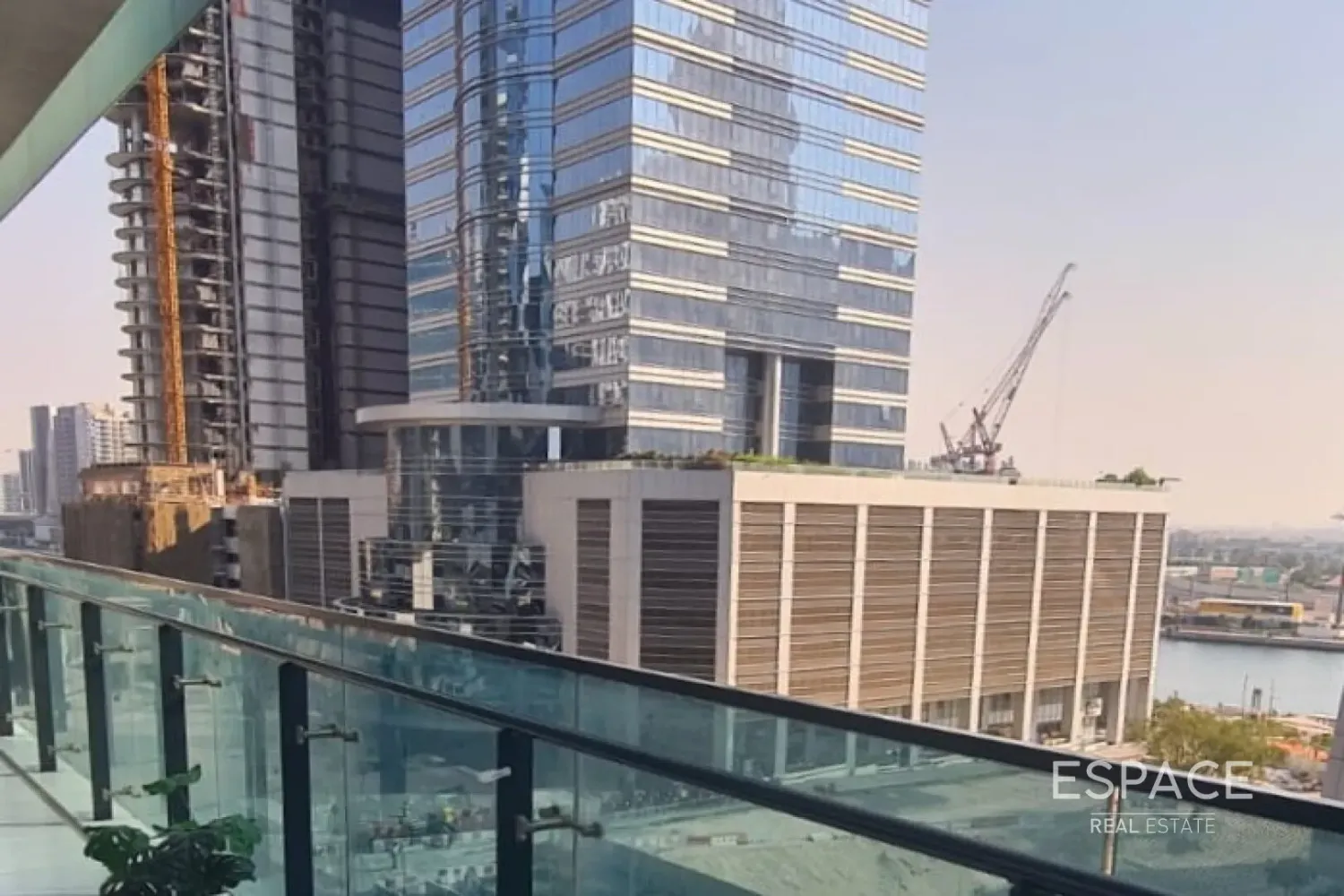 2 dormitorios apartamento en venta en Business Bay, Dubai, UAE № 108336