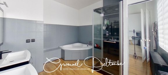 5 bedrooms House in Arras, France No. 217101 2