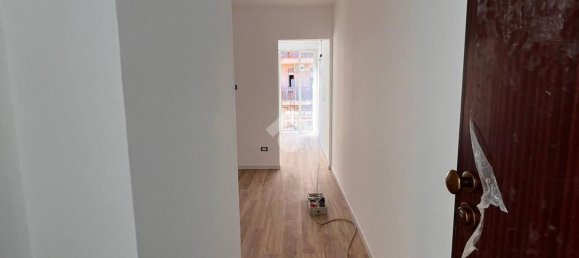 3-salle Appartement à Palermo, Italy No. 259137 4