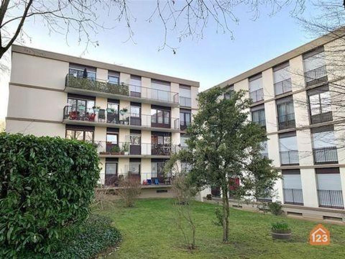 شقة 2 غرف نوم  في Sucy-en-Brie, France رقم 26645