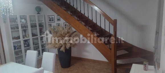 2 bedrooms Villa in Roccabianca, Italy No. 375419 6