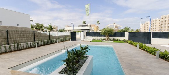 3 chambres Villa à Campoamor, Spain No. 2382 2