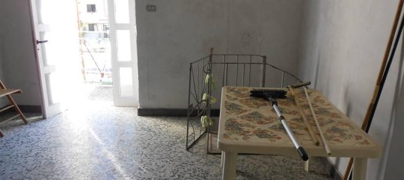 4 rooms House in Crispiano, Italy No. 105832 10