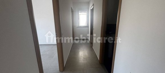 Квартира с 2 спальнями в Ези, Италия № 325760 14