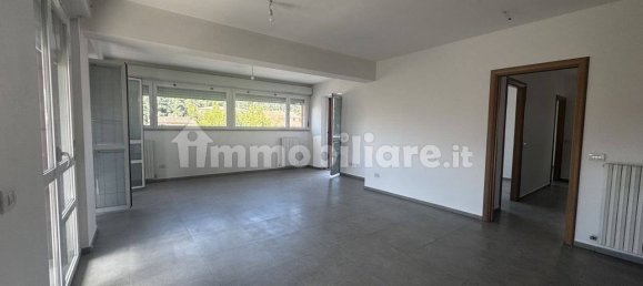 Квартира с 2 спальнями в Ези, Италия № 325760 2