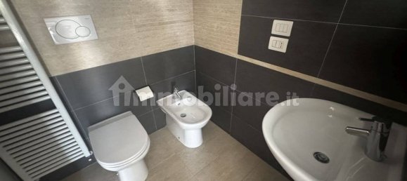 Квартира с 2 спальнями в Ези, Италия № 325760 11