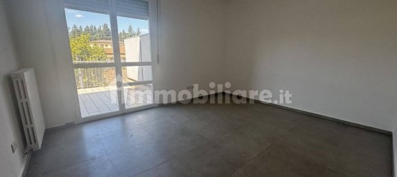 Квартира с 2 спальнями в Ези, Италия № 325760 13