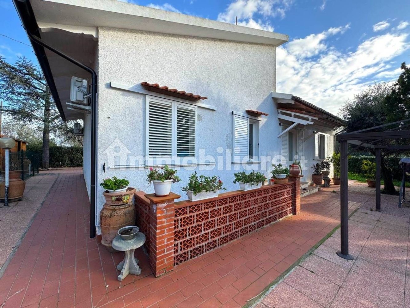 2 bedrooms Villa in Rosignano Marittimo, Italy No. 229563