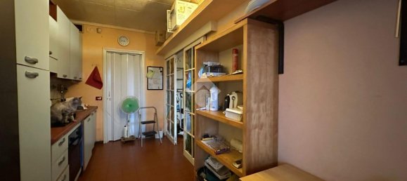 3-salle Appartement à Palazzolo sull'Oglio, Italy No. 6011 7