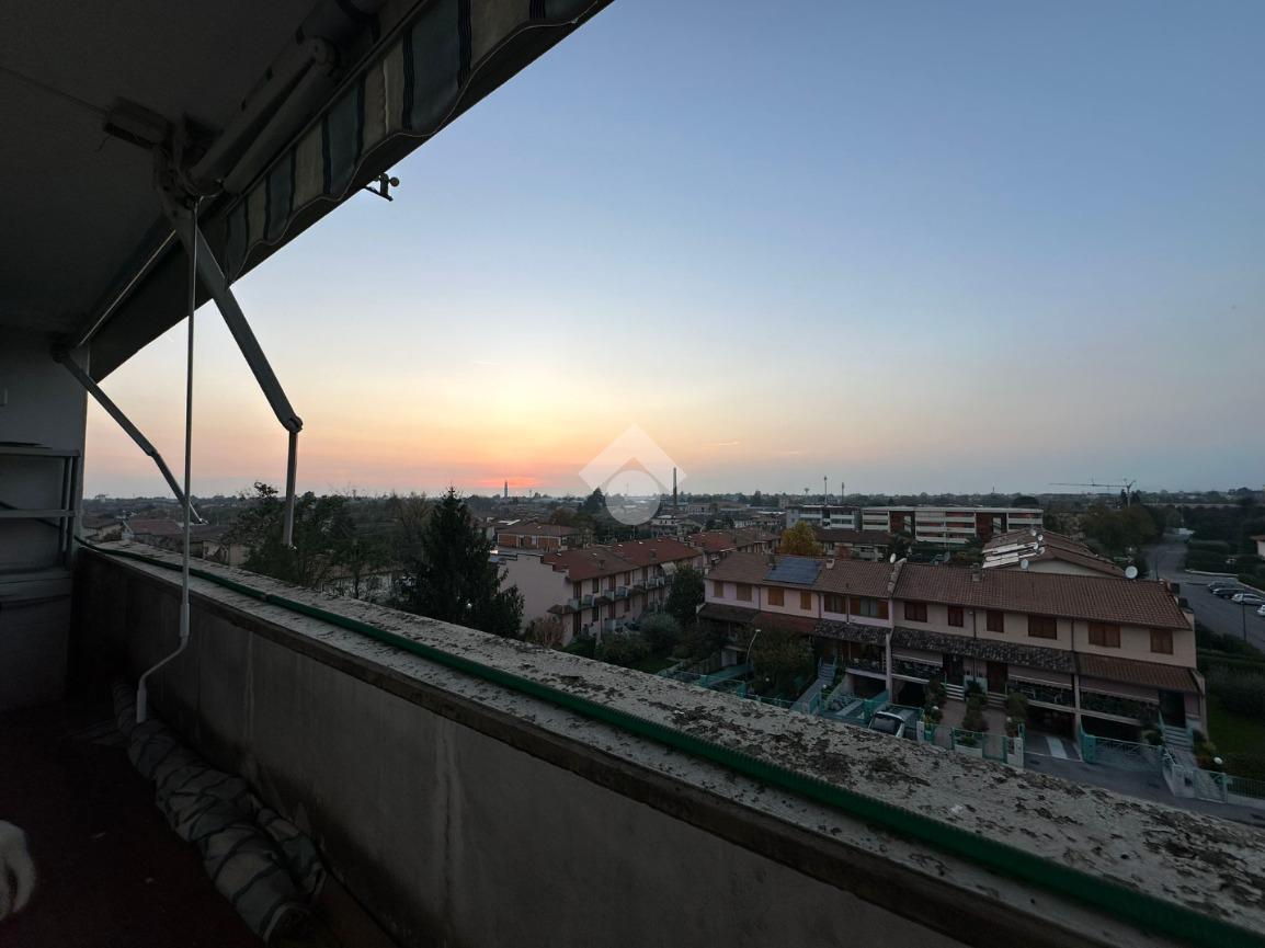 3-salle Appartement à Palazzolo sull'Oglio, Italy No. 6011