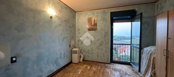 3-salle Appartement à Palazzolo sull'Oglio, Italy No. 6011 12