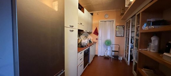 3-salle Appartement à Palazzolo sull'Oglio, Italy No. 6011 16