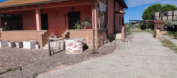 3 bedrooms Apartment in Grosseto, Italy No. 270956 3