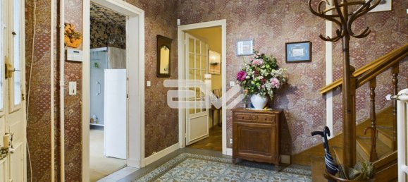 Casa de 5 dormitorios en Fismes, France No. 157046 2