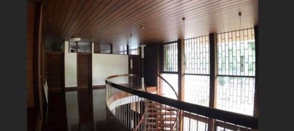 4 bedrooms Cafe / restaurant in Bangkok, Thailand No. 2675 2