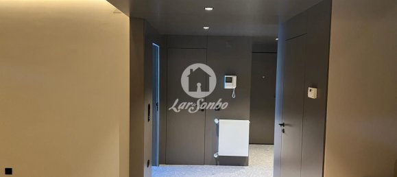 4 bedrooms Duplex in Porto, Portugal No. 117592 2