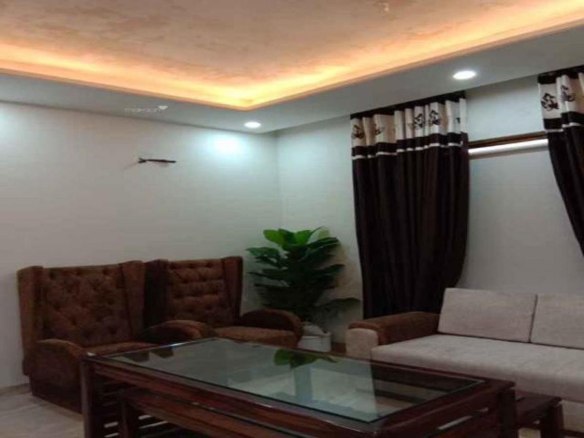 3 bedrooms House in Chandigarh, India No. 10857