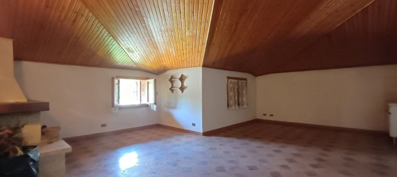 7 rooms House in Vignola, Italy No. 295654 8