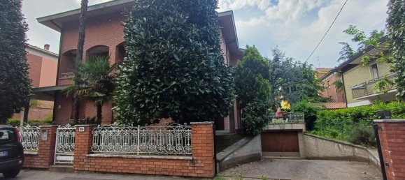 7 rooms House in Vignola, Italy No. 295654 19
