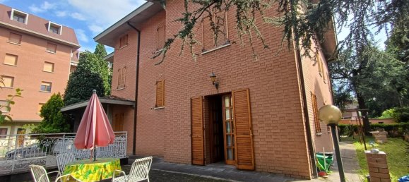 7 rooms House in Vignola, Italy No. 295654 24