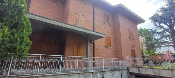 7 rooms House in Vignola, Italy No. 295654 17