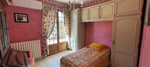 3 bedrooms House in Chateauroux, France No. 92635 10