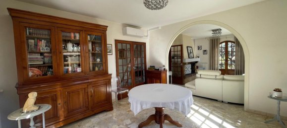 3 bedrooms House in Chateauroux, France No. 92635 7