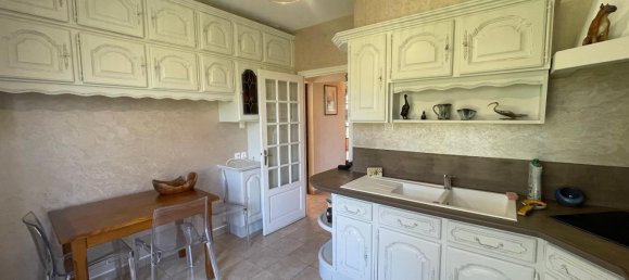 3 bedrooms House in Chateauroux, France No. 92635 9