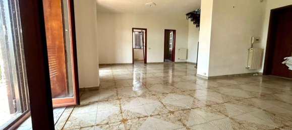 4-salle Duplex à Pozzuoli, Italy No. 295700 8