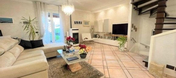 Дом с 5 комнатами в Кальчинато, Италия № 131567 16