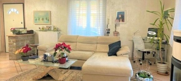 Дом с 5 комнатами в Кальчинато, Италия № 131567 20