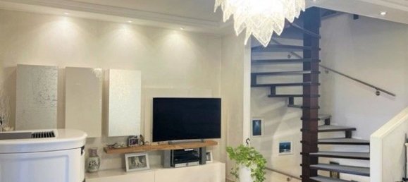 Дом с 5 комнатами в Кальчинато, Италия № 131567 15