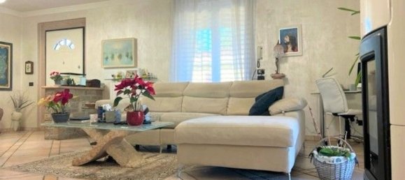 Дом с 5 комнатами в Кальчинато, Италия № 131567 21