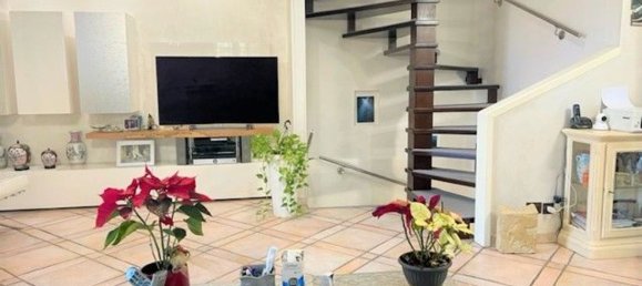 Дом с 5 комнатами в Кальчинато, Италия № 131567 24