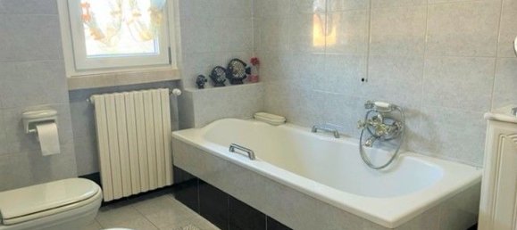 Дом с 5 комнатами в Кальчинато, Италия № 131567 48