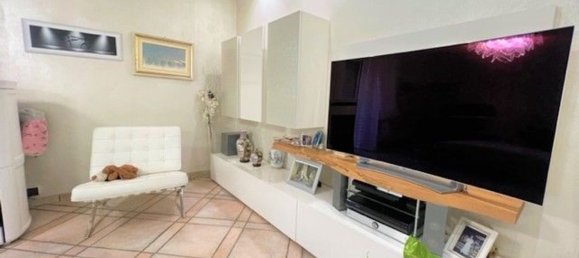 Дом с 5 комнатами в Кальчинато, Италия № 131567 19