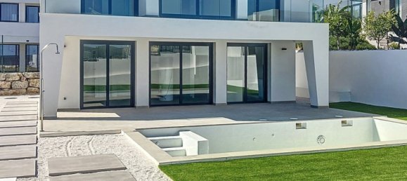 4 bedrooms Villa in Malaga, Spain No. 178243 12