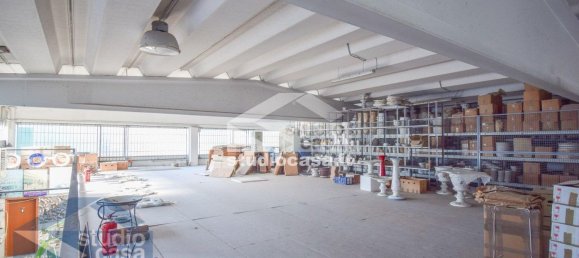 Склад 626м² в Лоди, Италия № 373831 19