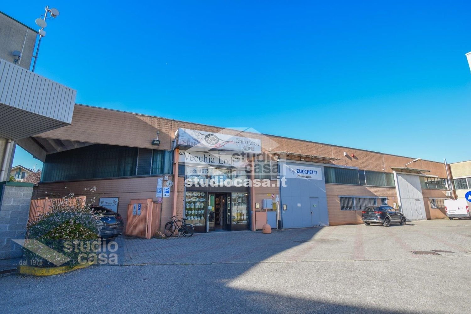 Склад 626м² в Лоди, Италия № 373831